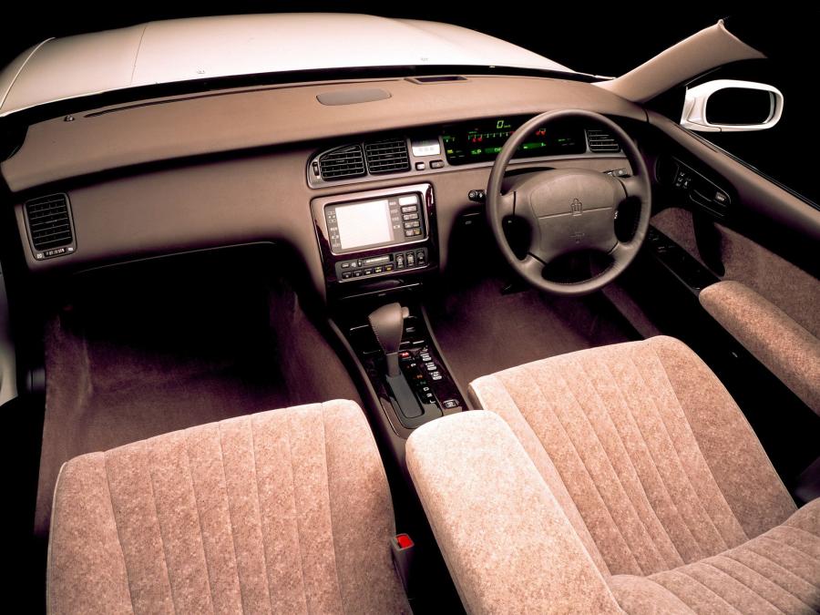  Toyota Crown Majesta 1991 года  (фото 7 из 16)